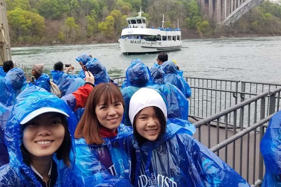 Niagara Falls, USA: Guided Tour with Maid of the Mist Cruise - Is the $56 price good value?
