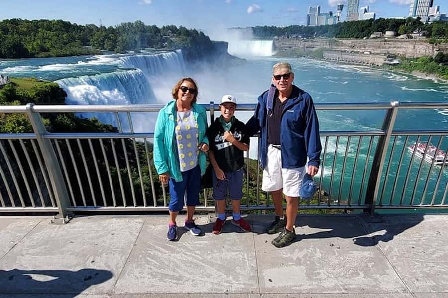 Niagara Falls, USA: Guided Tour with Maid of the Mist Cruise - Who should book this two-hour outing?