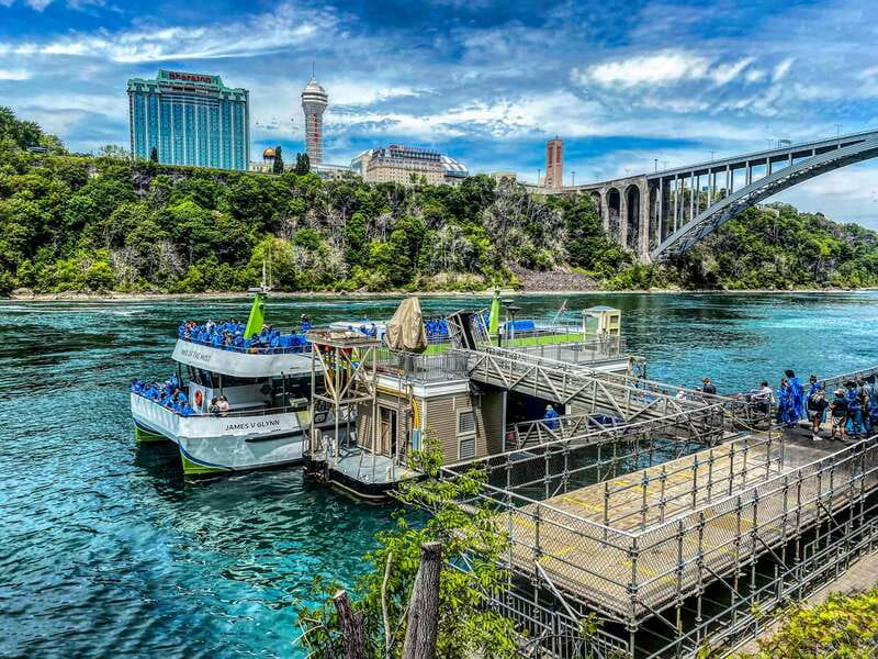 Niagara Falls, USA: Maid of Mist & Cave of Winds Combo Tour - Seeing all three falls before the crowds take over