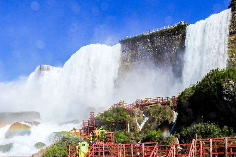 Niagara Falls, USA: Maid of Mist & Cave of Winds Combo Tour - Walking into the spray at Cave of the Winds