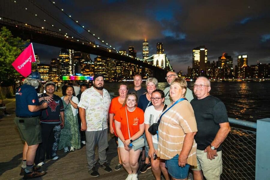 NYC at Night: 3-Hour Luxury Bus Tour of Top Highlights - Hudson Yards, the Vessel, and the return to Times Square
