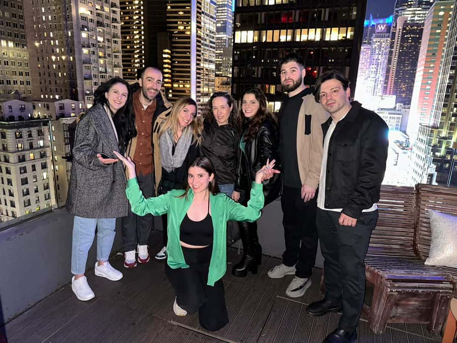 NYC: Bar, Lounge and Rooftop Nightlife Tour - The host matters more than the route