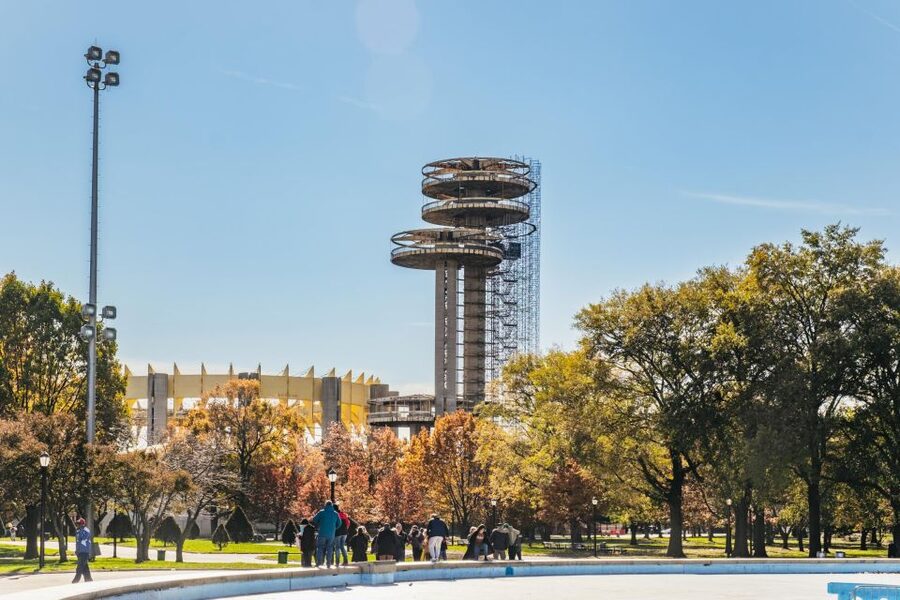 NYC: Brooklyn, Bronx, Queens Sightseeing Bus Tour - Empanadas and an everyday New York food stop