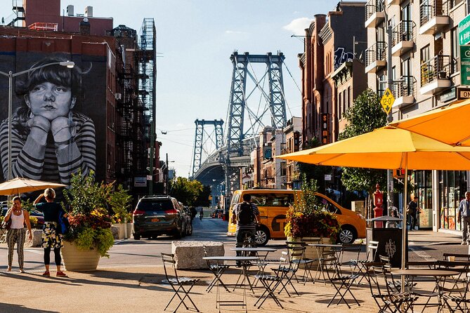NYC Bus Tour of Brooklyn, Bronx, Queens: Art, Food & Sports - Yankee Stadium and Bronx street art
