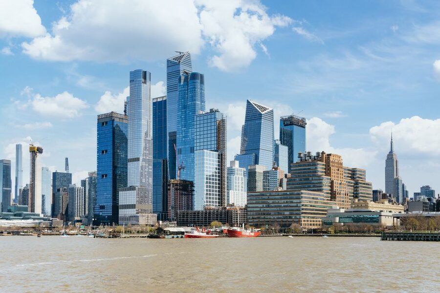 NYC: Circle Line 1.5-Hr Landmarks Skip-The-Box-Office Cruise - Pier 83 Boarding and Choosing Your Seat