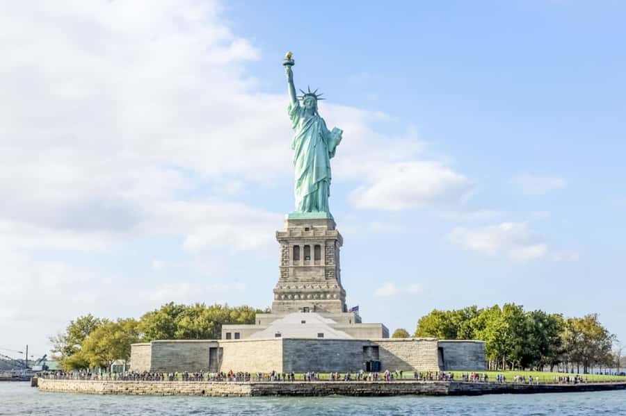 NYC: Circle Line 1-Hr Statue of Liberty Skip-The-Line Cruise - Why this short cruise works so well in New York