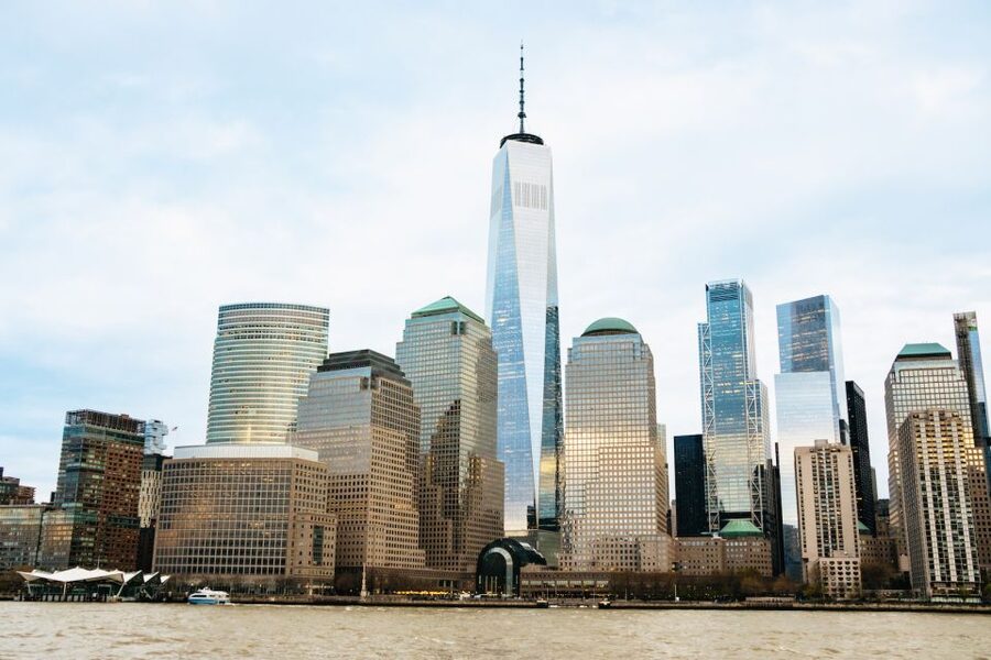 NYC: Circle Line 2h Harbor Lights Cruise Skip-The-Box-Office - The Statue of Liberty from within 100 feet