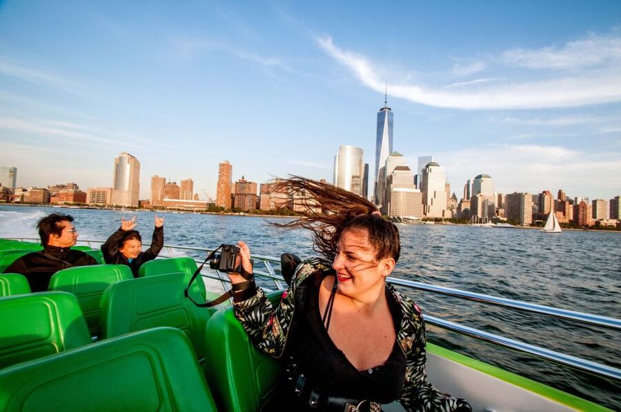 NYC: Circle Line "The Beast" Midtown/Downtown Speedboat Ride - Practical ways to make the most of it