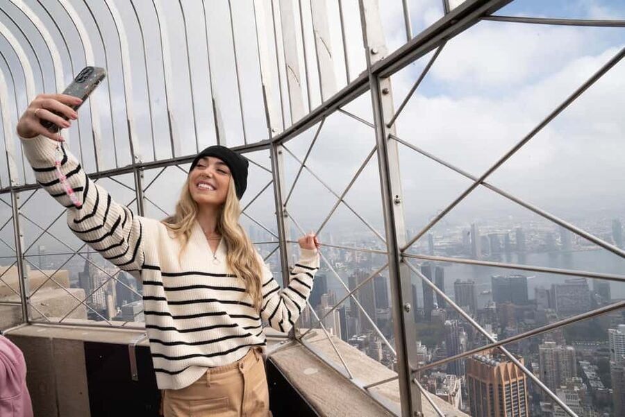 NYC: Empire State Building Tickets - Observatory & Museum - The 86th-floor deck gives you New York in every direction
