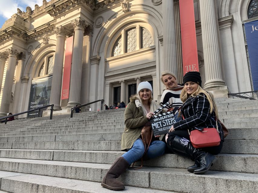 NYC: Gossip Girl Sites Bus Tour - Passing Vera Wang and Blair’s wedding world