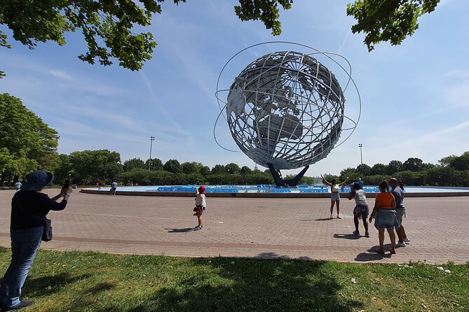 NYC Highlights Tour: Bronx, Brooklyn, Harlem, Queens & Coney - Flushing Meadows and the Unisphere