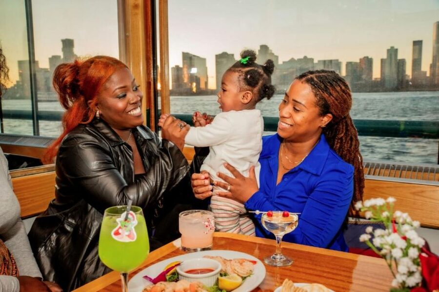 NYC: Holiday Yacht Cruise with Jazz, Cocoa & Carols - Is $134 a fair price for 90 minutes?