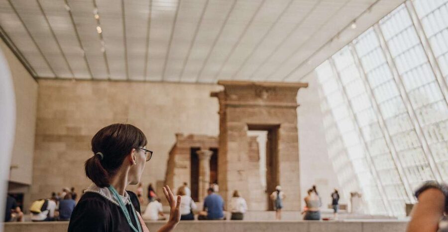 NYC: Meet the Met – Extended 3hr Small-Group Tour - Meeting your guide beneath the seated Pharaoh