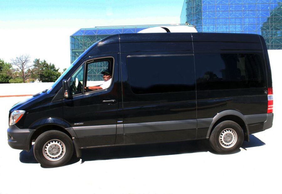 NYC: One-Way Shared Transfer to or from Newark Airport - Hotel pickup from Manhattan to Newark