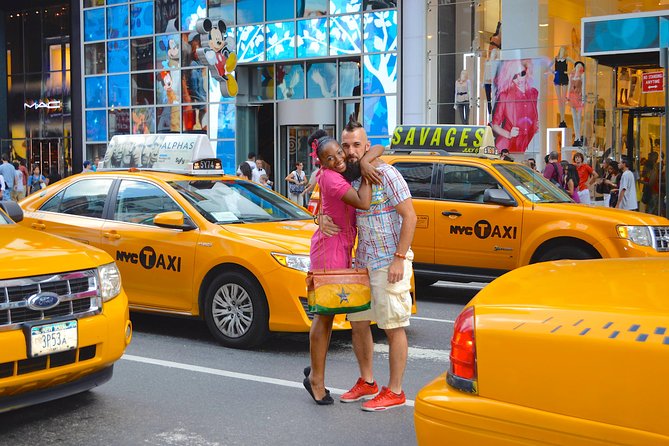 NYC Professional Photoshoot and Walking Tour with Private Guide - Upper East Side and The Plaza: polished New York scenes