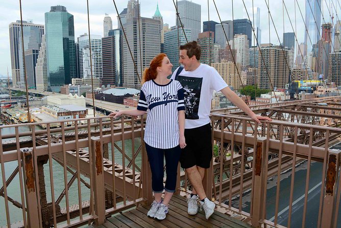NYC Professional Photoshoot and Walking Tour with Private Guide - Brooklyn Bridge: the grand finale