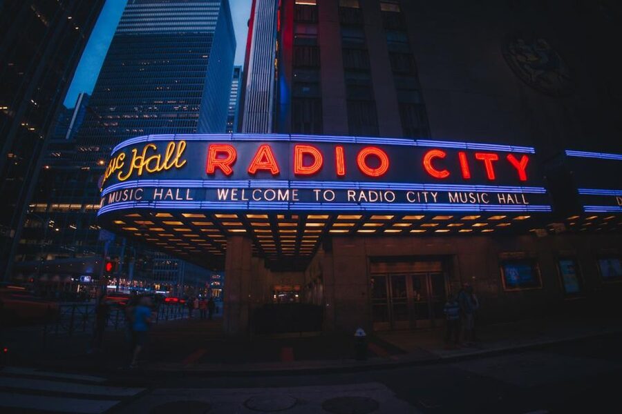 NYC: Radio City Music Hall Tour Experience - The Grand Foyer and the Art Deco welcome