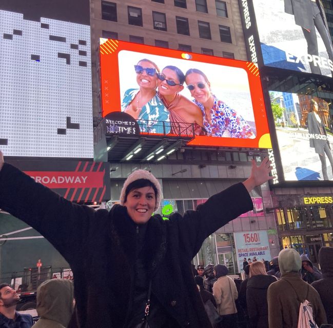 NYC: See Yourself on a Times Square Billboard for 24 Hours - Finding the screen at 1560 Broadway