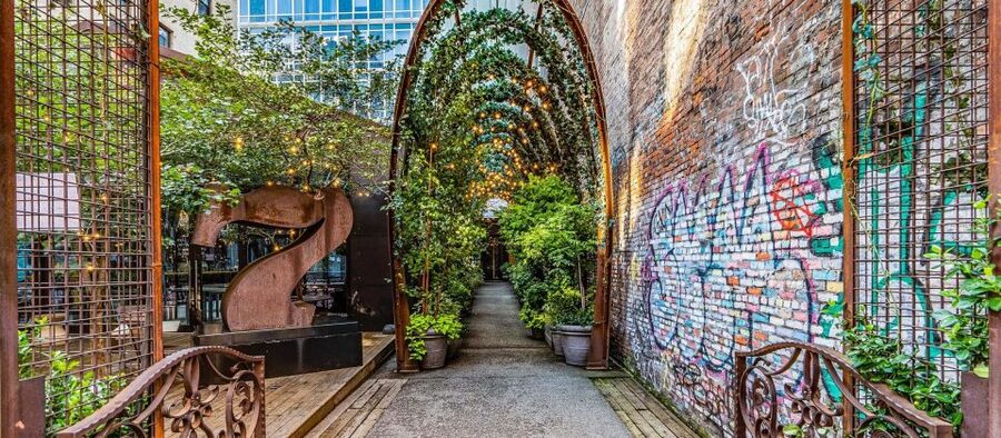 NYC: SoHo, Little Italy, and Chinatown Guided Tour - Starting at City Hall and Warren Street