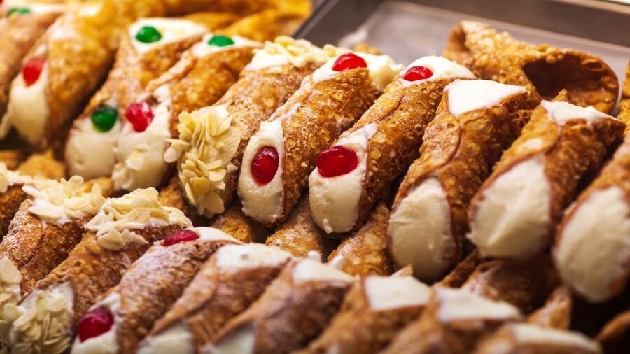 NYC: SoHo, Little Italy, and Chinatown Guided Tour - Cannoli at Ferrara Bakery and Cafe