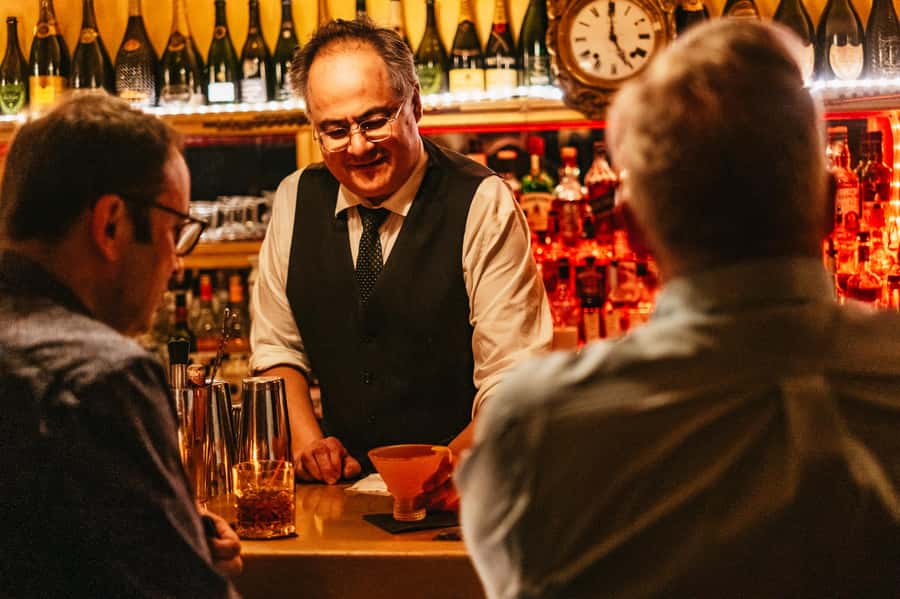 NYC: Speakeasy Drinks and Prohibition History Tour - What to bring and what can keep you out