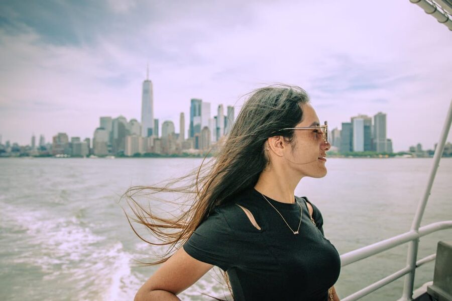 NYC: Starship Landmark 90 Minute Sightseeing Cruise - Lower Manhattan, One World Trade Center, and Battery Park City