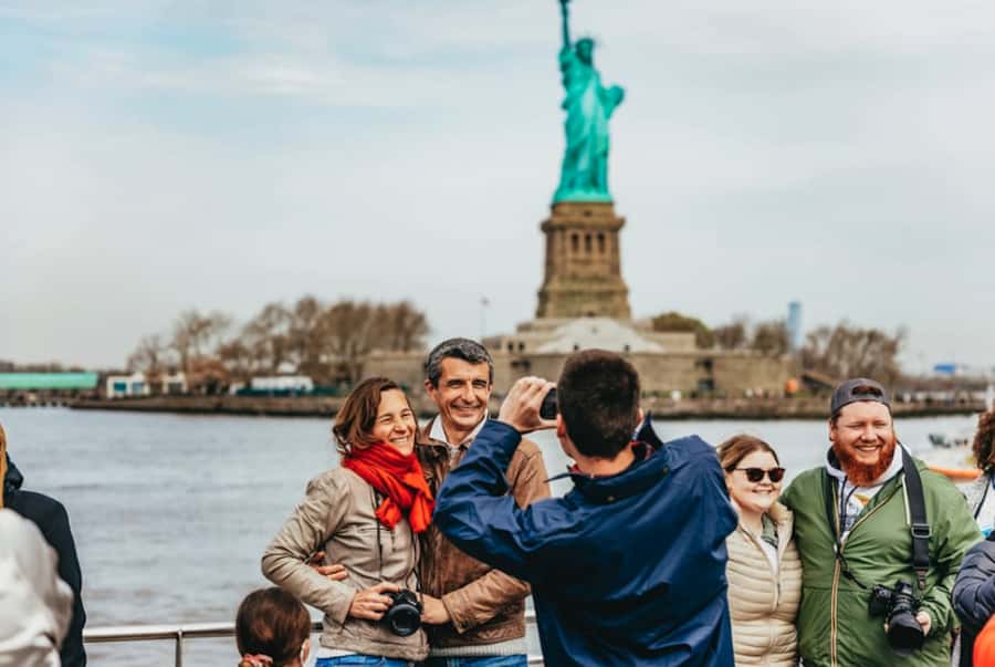 NYC: Statue of Liberty Express Skip-the-Box-Office Cruise - Starting at Pier 16 in South Street Seaport