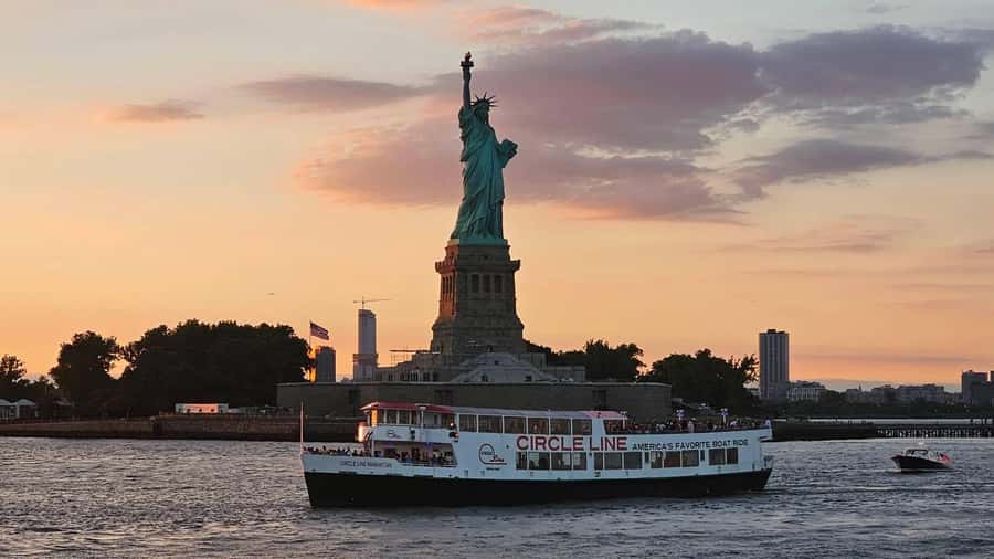 NYC: Statue of Liberty Sunset Cruise Skip-the-Line Ticket - Key points before you book