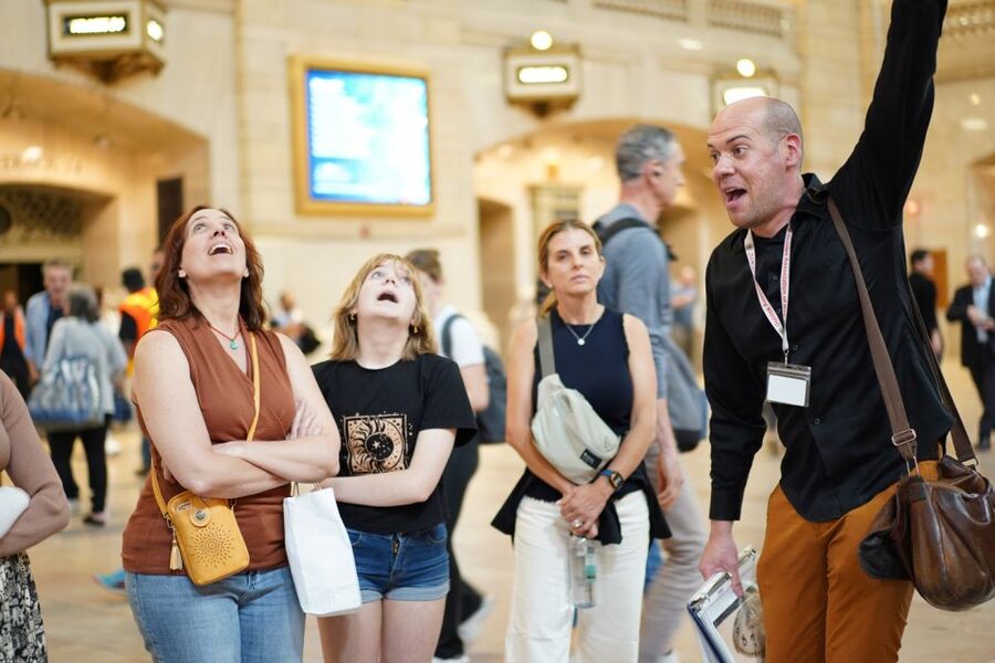 NYC: The Secrets of Grand Central Terminal - The off-limits glass walkways