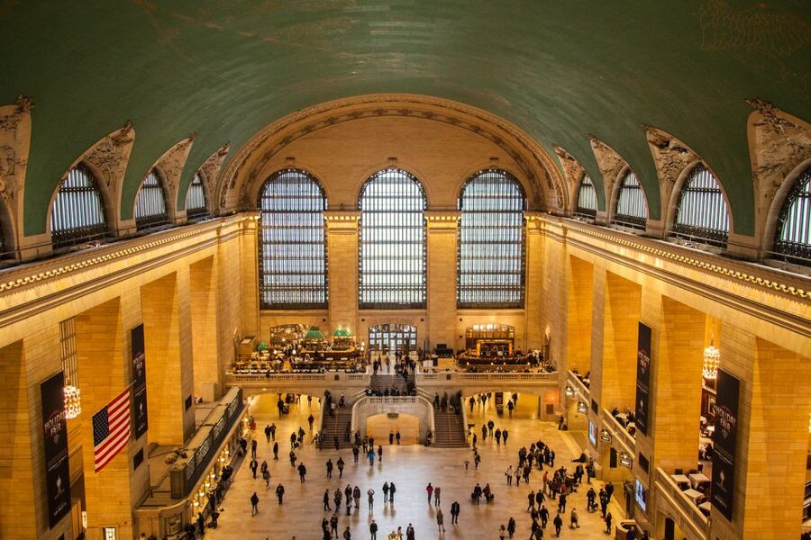 NYC: The Secrets of Grand Central Terminal - Meeting at Track 29 in the main atrium