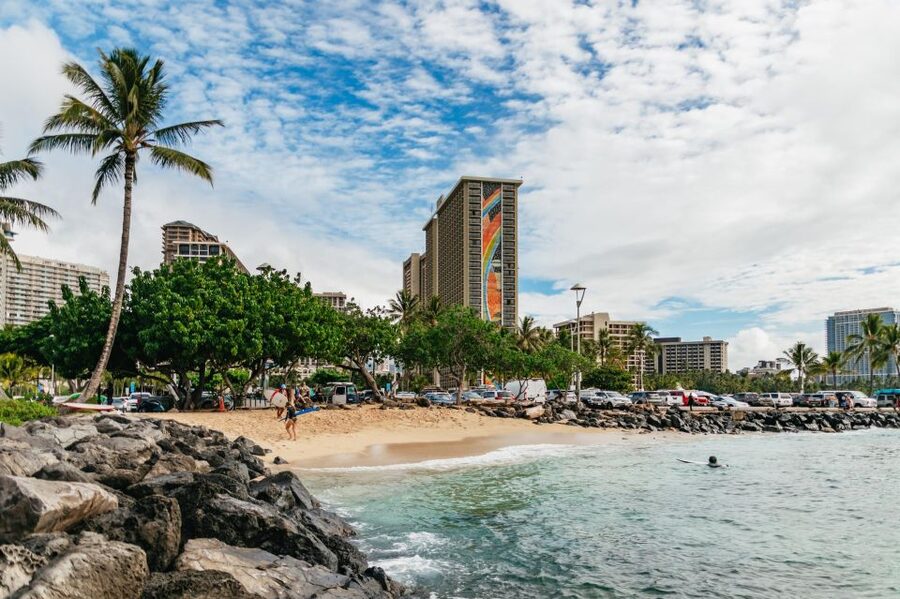 Oahu: Beginner-Friendly Waikiki Beach Surfing Lesson - The instructors make the biggest difference