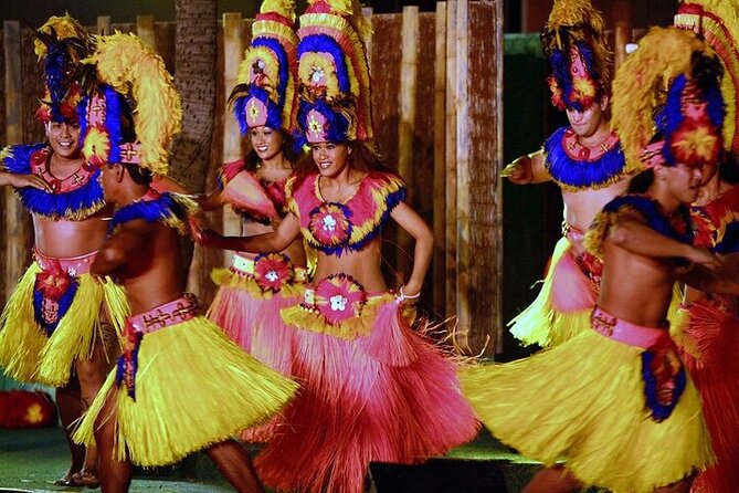 Oahu: Germaine's Luau - What happens when you arrive