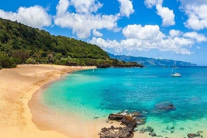 Oahu Grand Circle Island Experience from Waikiki - The North Shore’s famous surf beaches