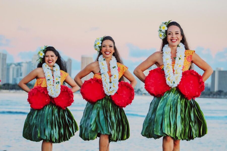 Oahu: Ka Moana Luau Dinner and Show at Aloha Tower - Key points before you book