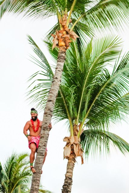 Oahu: Ka Moana Luau Dinner and Show at Aloha Tower - What is served at the farm-to-table buffet