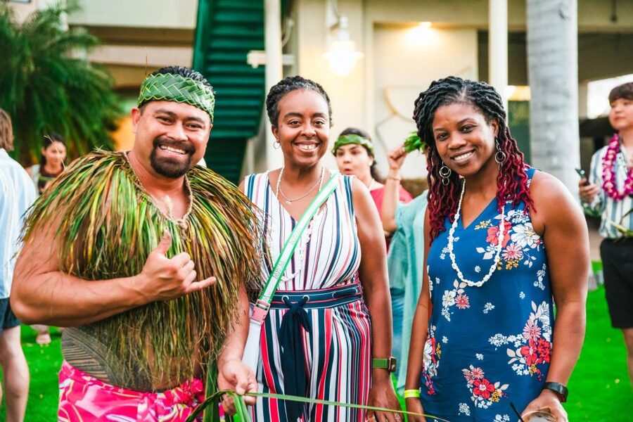 Oahu: Ka Moana Luau Dinner and Show at Aloha Tower - Practical advice for getting the most from the night