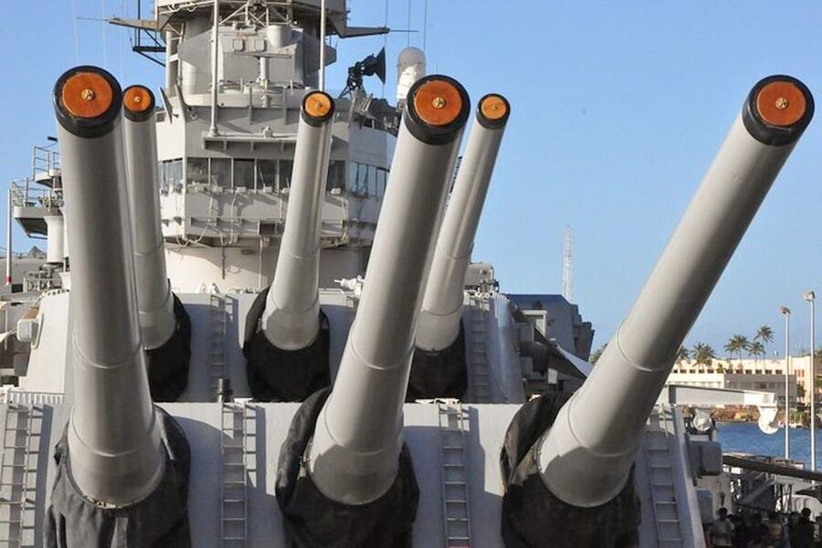 Oahu: Pearl Harbor, USS Arizona, and City Tour - Pearl Harbor Visitor Center and the first history lesson