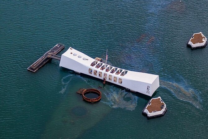Oahu: Pearl Harbor USS Arizona Memorial & Battleship Missouri - Key points at a glance