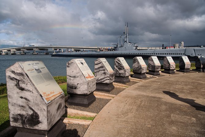 Oahu: Pearl Harbor USS Arizona Memorial Small Group Tour - Guides Make The Difference