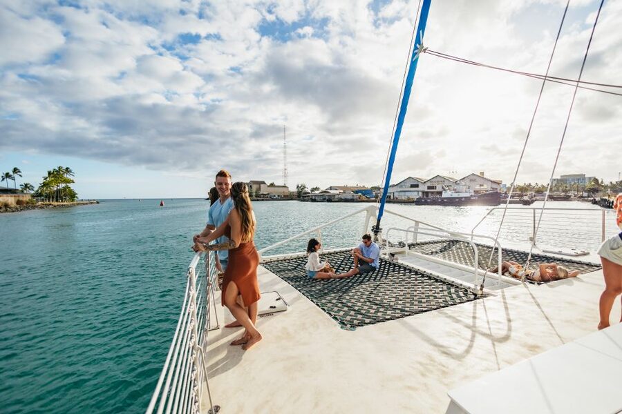 Oahu: Waikiki Sunset Catamaran Cocktail Cruise - Who Will Enjoy This Cruise Most
