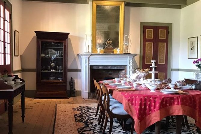 Oak Alley or Laura Plantation Tour from New Orleans - Two hours on the road from New Orleans