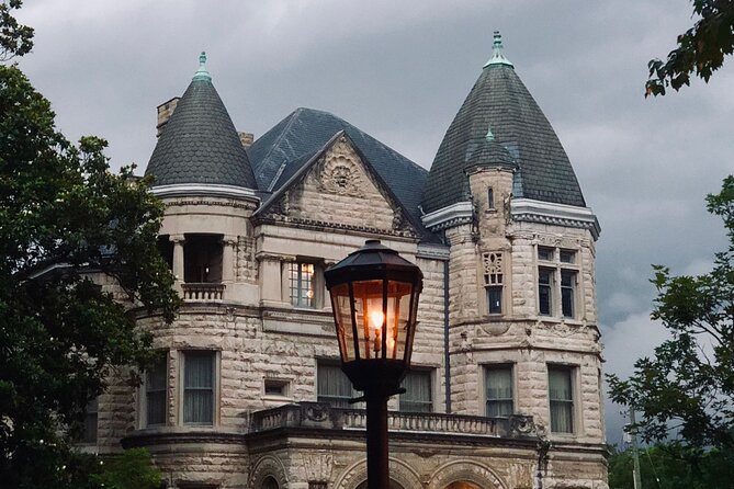 Old Louisville Ghost Tour as Recommended by The New York Times @ 4th and Ormsby - Why Old Louisville makes such a good ghost-tour setting