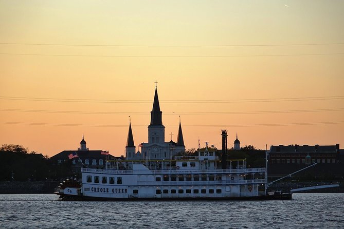 Paddlewheeler Creole Queen Jazz Dinner Cruise in New Orleans - Creole buffet in a Victorian-style dining room