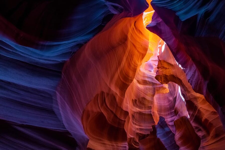 Page: Lower Antelope Canyon Prime-Time Guided Tour - Getting better canyon photographs