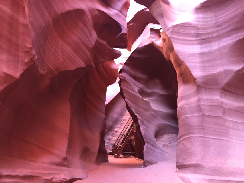 Page: Lower Antelope Canyon Tour with Trained Navajo Guide - Booking and cancellation details