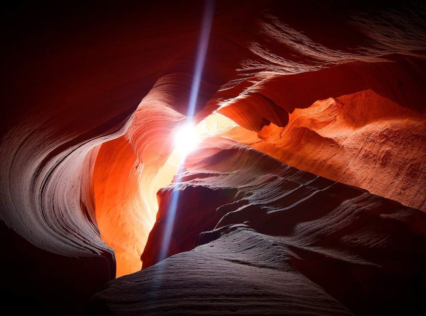 Page: Upper Antelope Canyon Prime Time Entry & Navajo Guide. - The 10-minute van ride to the canyon