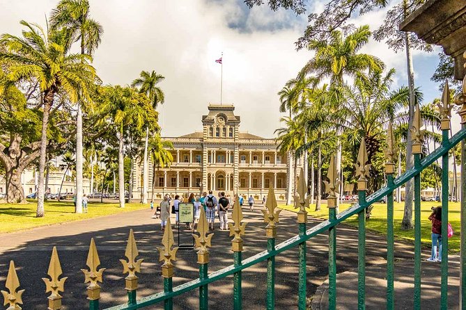 Pearl Harbor: USS Arizona Memorial & USS Missouri Battleship Tour from Waikiki - Who should book this tour