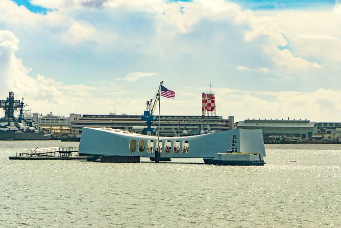 Pearl Harbor: USS Arizona Memorial & USS Missouri Battleship Tour from Waikiki - USS Missouri: the tour’s dependable centerpiece