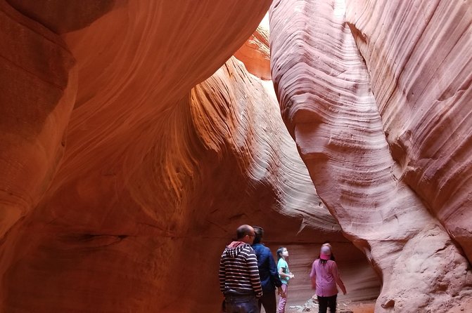 Peek-A-Boo Slot Canyon Tour UTV Adventure (Private) - A Private Way to Reach Peek-A-Boo Slot Canyon