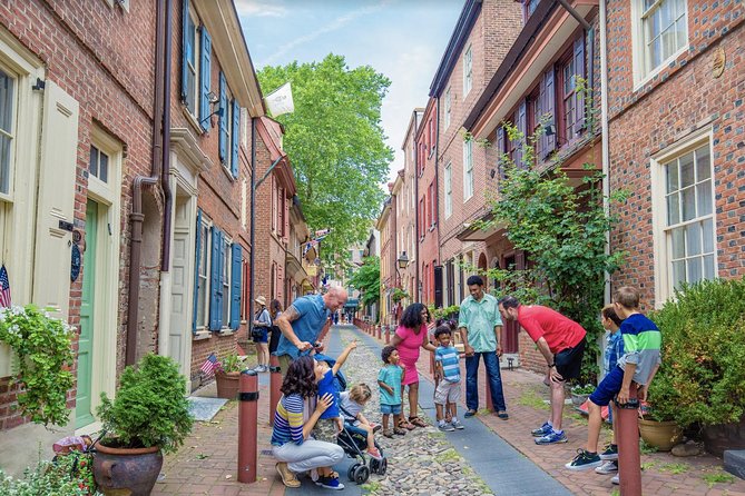 Philadelphia Old City Historic Walking Tour with 10+ Top Sites - Christ Church and the religious world of the Revolution